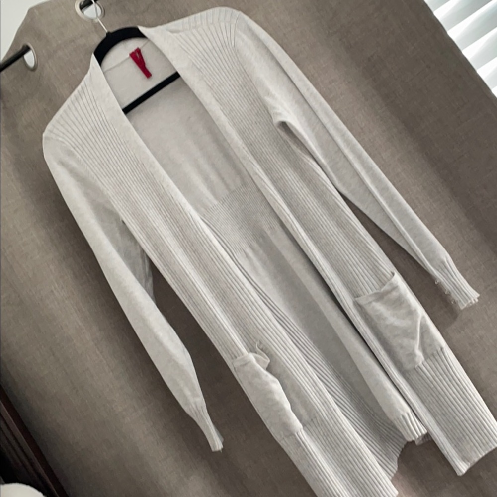 Love Scarlett Sweater Greyish Creme